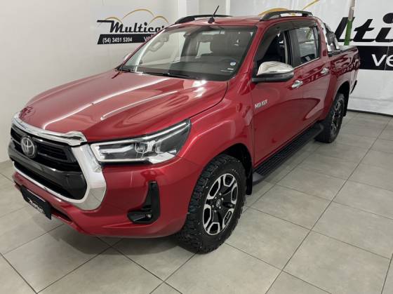 TOYOTA HILUX 2.8 D-4D TURBO DIESEL CD SRX 4X4 AUTOMÁTICO